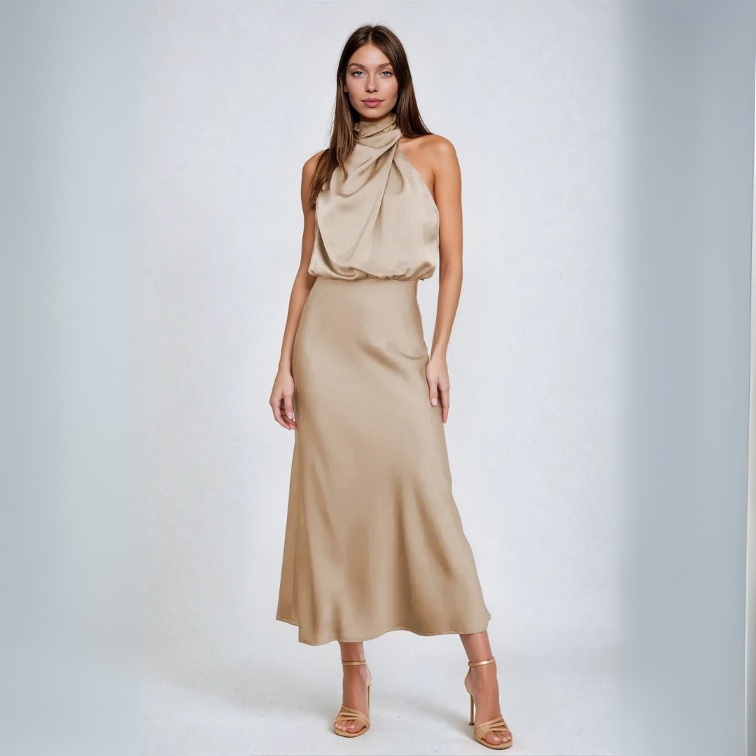 Carlina | Lang satin kjole med halterneck