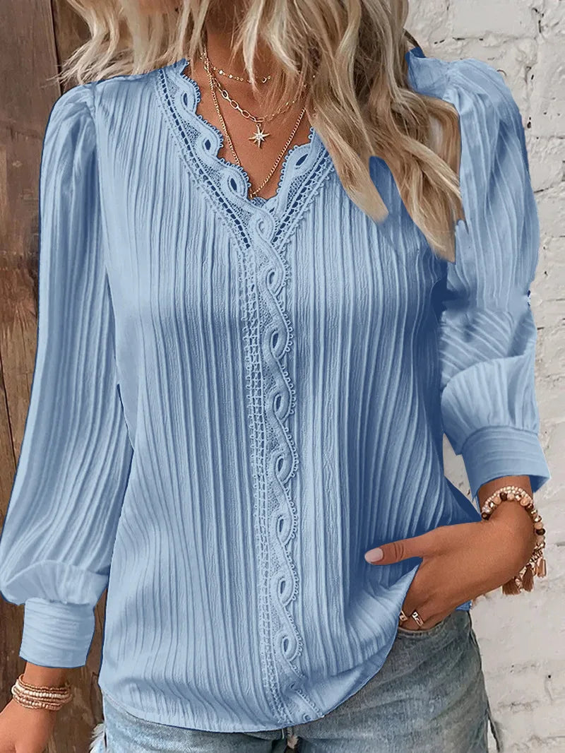 Sofie | Selvie – Bluse med spidskant og folder